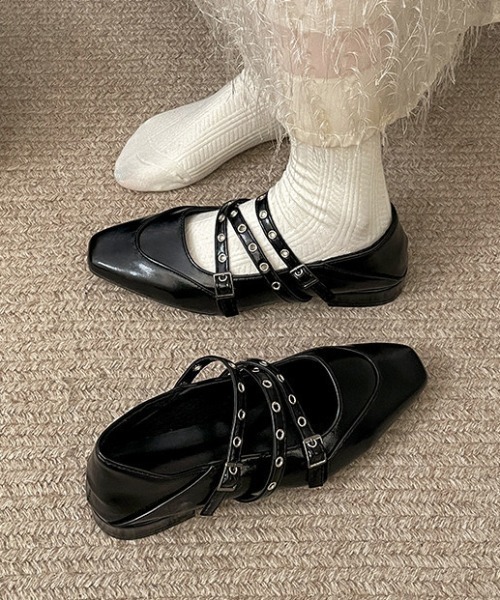 Vipoa(ヴィポア)の「Rivet Buckle Mary Jane Shoes(サンダル・レディース・ブラック/シルバー・SMALL/LARGE/MEDIUM)」の18枚目の写真