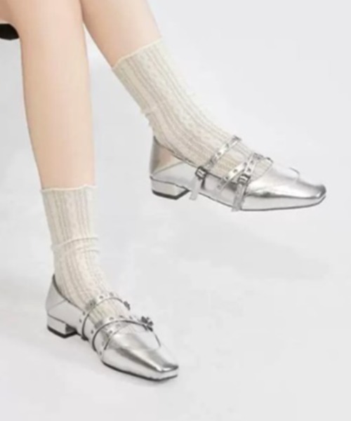 Vipoa(ヴィポア)の「Rivet Buckle Mary Jane Shoes(サンダル・レディース・ブラック/シルバー・SMALL/LARGE/MEDIUM)」の10枚目の写真
