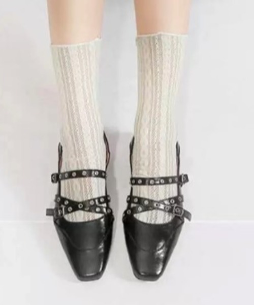 Vipoa(ヴィポア)の「Rivet Buckle Mary Jane Shoes(サンダル・レディース・ブラック/シルバー・SMALL/LARGE/MEDIUM)」の22枚目の写真