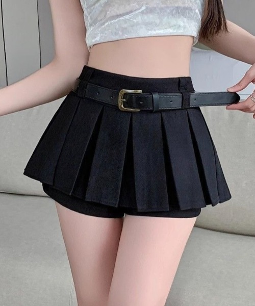 LADY LIKE(レディライク)の「爆盛れ脚長ベルト付きボックスプリーツ見せパンミニスカート(スカート・レディース・ブラック/グレー・M)」の1枚目の写真