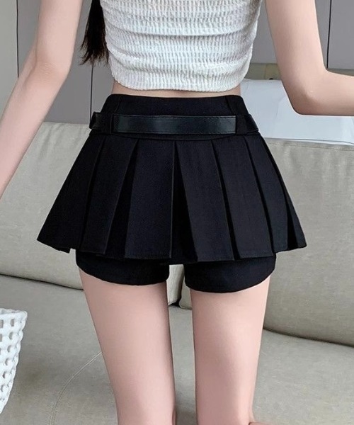 LADY LIKE(レディライク)の「爆盛れ脚長ベルト付きボックスプリーツ見せパンミニスカート(スカート・レディース・ブラック/グレー・M)」の19枚目の写真