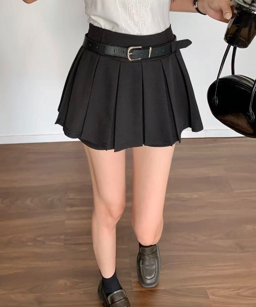 LADY LIKE(レディライク)の「爆盛れ脚長ベルト付きボックスプリーツ見せパンミニスカート(スカート・レディース・ブラック/グレー・M)」の22枚目の写真