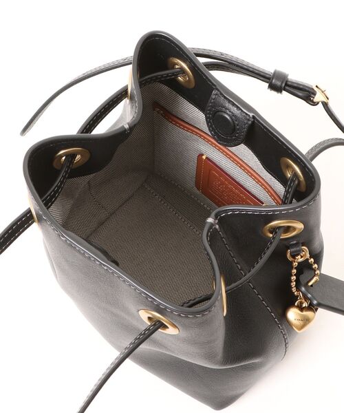 COACH(コーチ)の「ジェイド ドローストリング バッグ(ショルダーバッグ・レディース・ブラック系その他・ONE)」の12枚目の写真