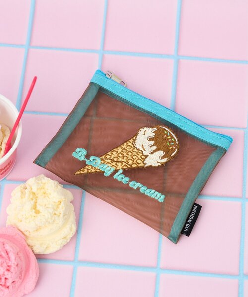 BIRTHDAY BAR(バースデイバー)の「B-DAYアイスクリーム 刺繍メッシュポーチ(ポーチ・レディース・ブラウン/シルバー・0)」の2枚目の写真