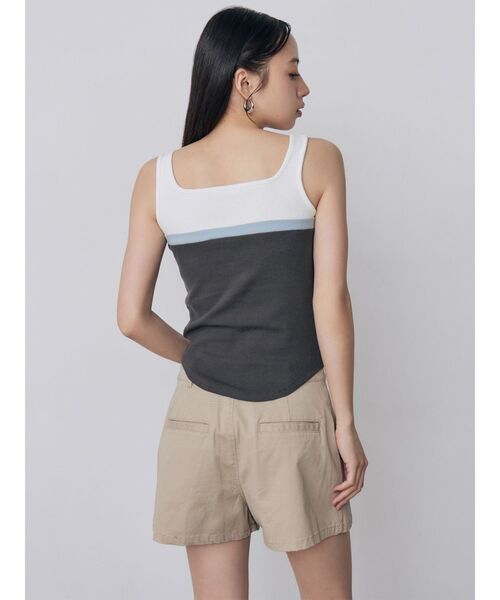 MURUA（ムルーア）の「フロントZIPドッキングスカートパンツ　夏服（その他パンツ・レディース・カーキ/ベージュ/ブラック・1/2）」の11枚目の写真