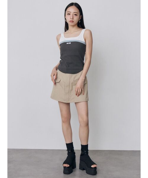 MURUA（ムルーア）の「フロントZIPドッキングスカートパンツ　夏服（その他パンツ・レディース・カーキ/ベージュ/ブラック・1/2）」の13枚目の写真