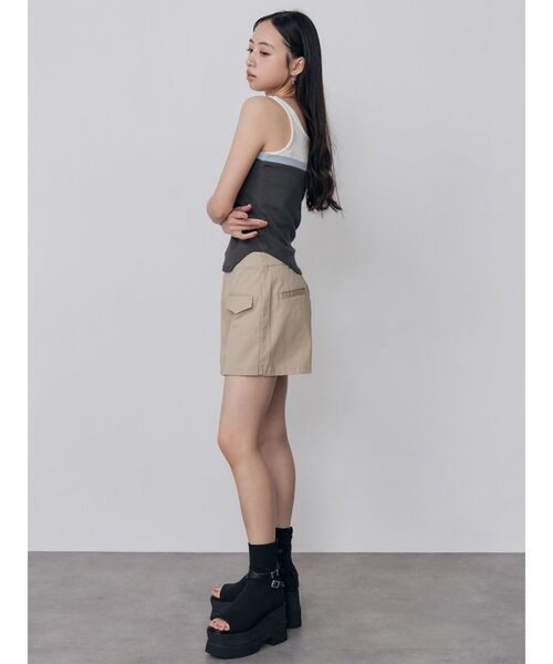 MURUA（ムルーア）の「フロントZIPドッキングスカートパンツ　夏服（その他パンツ・レディース・カーキ/ベージュ/ブラック・1/2）」の14枚目の写真