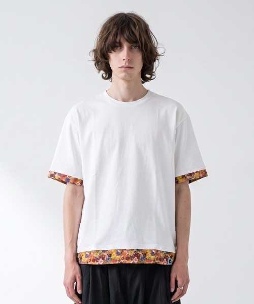 rehacer(レアセル)の「rehacer : Flower Layered Wide CS / ボタニカルレイヤード ワイドカットソー(Tシャツ/カットソー・メンズ・ホワイト/ブラック・MEDIUM/X-LARGE/LARGE/SMALL)」の1枚目の写真