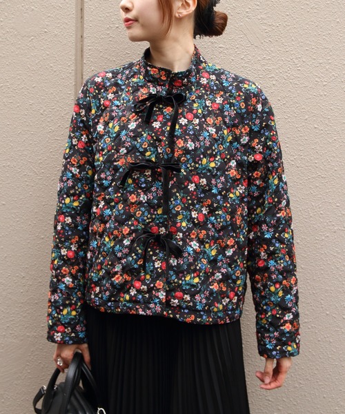 MEYAME(メヤメ)の「MEYAME/メヤメ フラワーキルトジャケット FLOWER QUILTED JACKET MEY-2508(その他アウター・レディース・ブラック/ホワイト・FREE)」の7枚目の写真