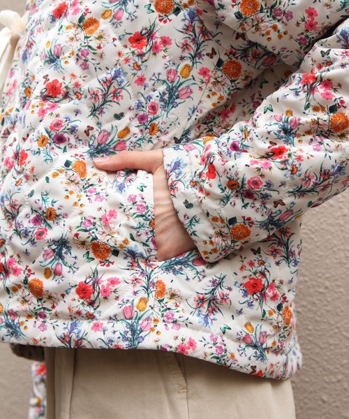 MEYAME(メヤメ)の「MEYAME/メヤメ フラワーキルトジャケット FLOWER QUILTED JACKET MEY-2508(その他アウター・レディース・ブラック/ホワイト・FREE)」の18枚目の写真