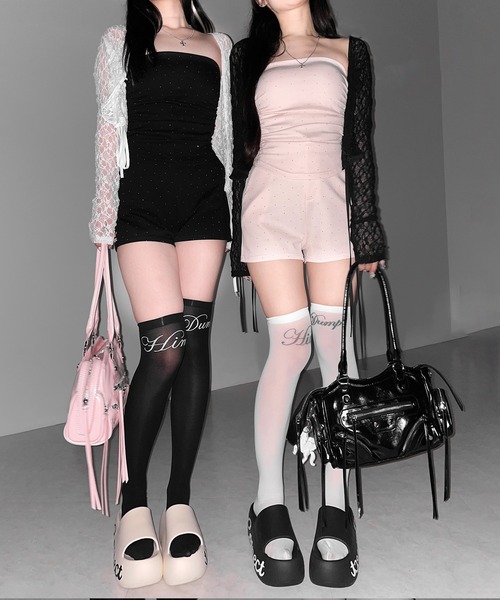 me+em select（ミームセレクト）の「【 セットアップ 】ラインストーンベアトップ＋ハイウエストショートパンツ SET ／ 【 SETUP 】Rhinestone bare tops ＋ high waist short pants SET　※※（セットアップ・レディース・ピンク/ブラック・FREE）」の9枚目の写真