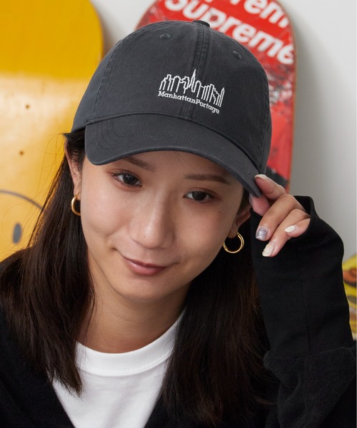 Manhattan Portage（マンハッタンポーテージ）の「Manhattan Portage / マンハッタンポーテージ WASHED TWILL 6P CAP ウォッシュド ツイル 6パネル キャップ フロントロゴ メンズ レディース 2026年秋冬 秋物（キャップ・メンズ・チャコールグレー/ブラック/ブラウン/サンドベージュ・FREE）」の18枚目の写真