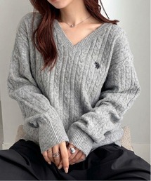 U.S. POLO ASSN.（ユーエスポロアッスン）の「RANAN solleim別注【U.S.POLO ASSN.】ワンポイントケーブルVニット（ニット/セーター）」