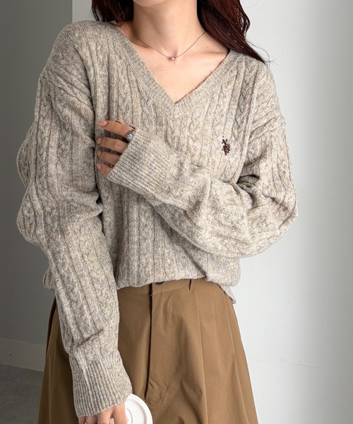 U.S. POLO ASSN.(ユーエスポロアッスン)の「RANAN/solleim別注【U.S.POLO ASSN.】ワンポイントケーブルVニット(ニット/セーター・レディース・ベージュ系その他/ベージュ/杢グレー/ピンク/ネイビー・M/LL/L)」の20枚目の写真