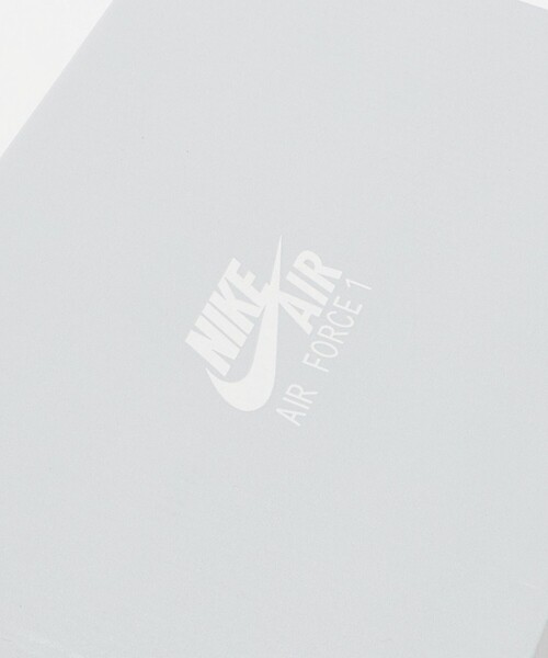 NIKE(ナイキ)の「<NIKE>ウィメンズ AIRFORCE 1 '07 スニーカー(スニーカー・レディース・ホワイト・24.5cm/25cm/24cm/23cm/23.5cm)」の2枚目の写真
