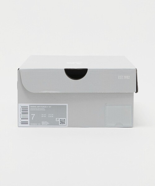 NIKE(ナイキ)の「<NIKE>ウィメンズ AIRFORCE 1 '07 スニーカー(スニーカー・レディース・ホワイト・24.5cm/25cm/24cm/23cm/23.5cm)」の3枚目の写真