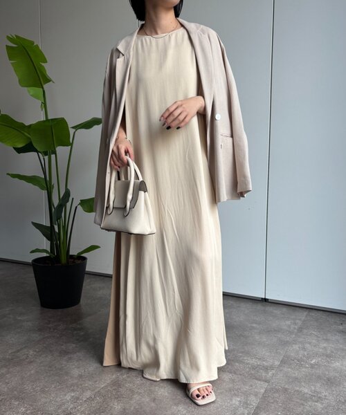 Jena espace merveilleux（ジェナ　エスパスメルヴェイユ）の「配色ノースリワンピース（ワンピース・レディース・ベージュ/ブラック・FREE）」の2枚目の写真