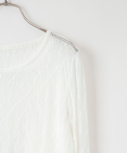 LOWRYS FARM（ローリーズファーム）の「クシュクシュレースプルオーバーＬＳ 1052797（Tシャツ/カットソー・レディース・ブラック/ホワイト/アイボリー・FREE）」の9枚目の写真