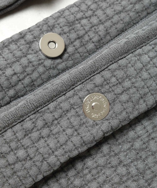 Chick（チック）の「【es】ナチュラルキルト ヌビショルダーバッグ（ショルダーバッグ・レディース・ライトグレー/チャコール/ベージュ・FREE）」の6枚目の写真