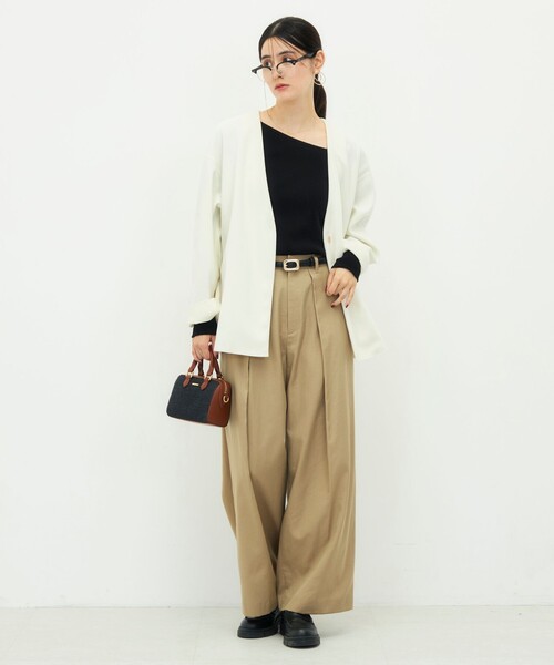 NOLLEY’S（ノーリーズ）の「《防シワ/ストレッチ》ウォッシャブルストレッチジャージハオリ（ブルゾン・レディース・オフホワイト/グレイッシュベージュ/ブラック・36/38）」の4枚目の写真