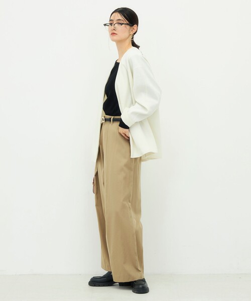 NOLLEY’S（ノーリーズ）の「《防シワ/ストレッチ》ウォッシャブルストレッチジャージハオリ（ブルゾン・レディース・オフホワイト/グレイッシュベージュ/ブラック・36/38）」の5枚目の写真