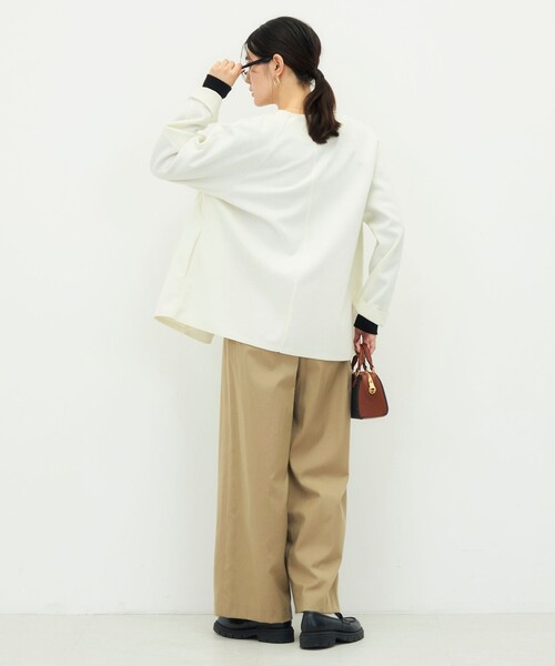 NOLLEY’S（ノーリーズ）の「《防シワ/ストレッチ》ウォッシャブルストレッチジャージハオリ（ブルゾン・レディース・オフホワイト/グレイッシュベージュ/ブラック・36/38）」の6枚目の写真