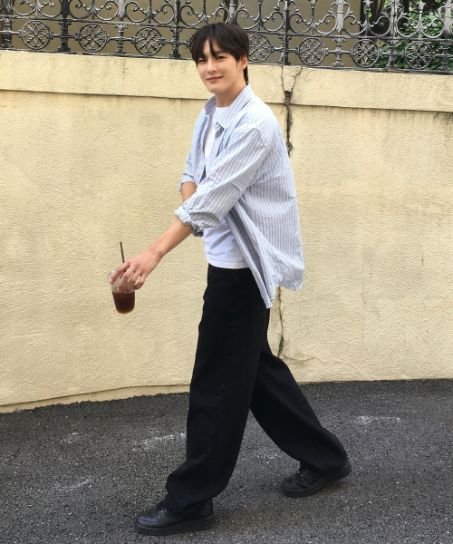 MINDBRIDGE（マインドブリッジ）の「[COUTURE] ストライプ オーバーサイズ 長袖 ポケット付きシャツ - 全3色（シャツ/ブラウス・メンズ・ダークベージュ/クリーム/ライトブルー・105/110/100/95）」の9枚目の写真
