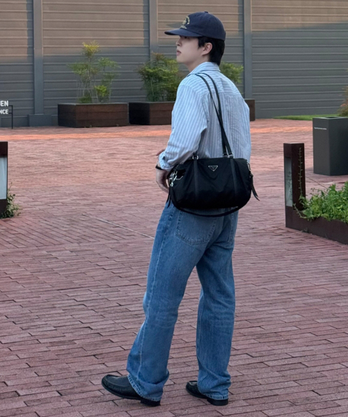 MINDBRIDGE（マインドブリッジ）の「[COUTURE] ストライプ オーバーサイズ 長袖 ポケット付きシャツ - 全3色（シャツ/ブラウス・メンズ・ダークベージュ/クリーム/ライトブルー・105/110/100/95）」の16枚目の写真