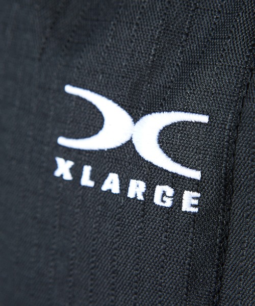 XLARGE(エクストララージ)の「FRONT ZIP POCKET BACKPACK(バックパック/リュック・メンズ・ブラック/ウッドランド・ONE SIZE)」の11枚目の写真