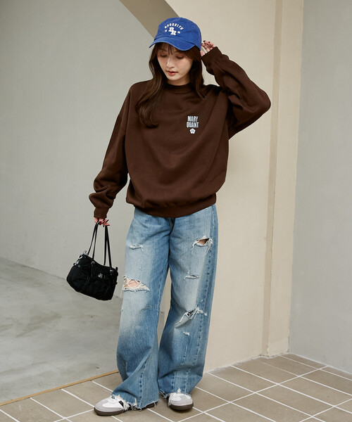 MARY QUANT(マリークワント)の「MARY QUANT × PUBLUX/マリークワント <ユニセックス>別注 裏起毛 クルーネック ロゴ スウェット プルオーバー 限定展開(スウェット・メンズ・グレー/ブラック/ブラウン/サックスブルー・SMALL/LARGE/MEDIUM)」の16枚目の写真