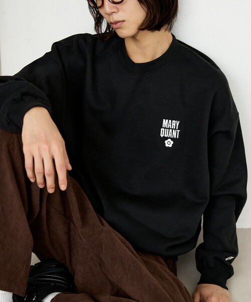 MARY QUANT(マリークワント)の「MARY QUANT × PUBLUX/マリークワント <ユニセックス>別注 裏起毛 クルーネック ロゴ スウェット プルオーバー 限定展開(スウェット・メンズ・グレー/ブラック/ブラウン/サックスブルー・SMALL/LARGE/MEDIUM)」の22枚目の写真