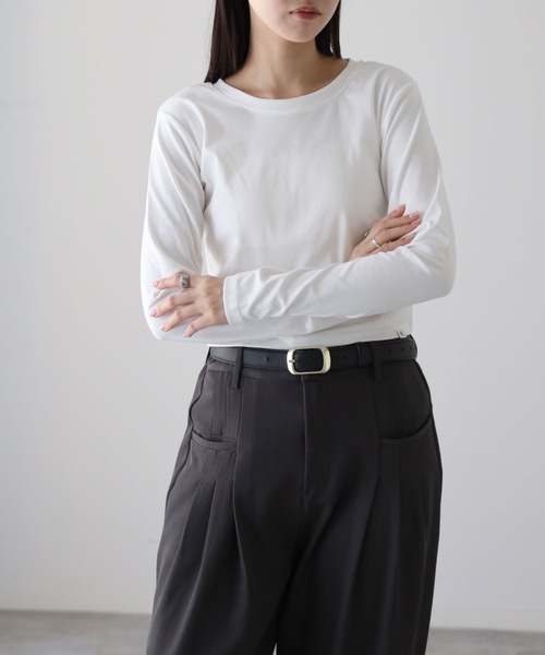 YENNA(イェンナ)の「ロングスリーブチビT/クロップドT(Tシャツ/カットソー・レディース・ブラック/アイボリー・FREE)」の8枚目の写真