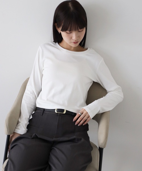 YENNA(イェンナ)の「ロングスリーブチビT/クロップドT(Tシャツ/カットソー・レディース・ブラック/アイボリー・FREE)」の3枚目の写真