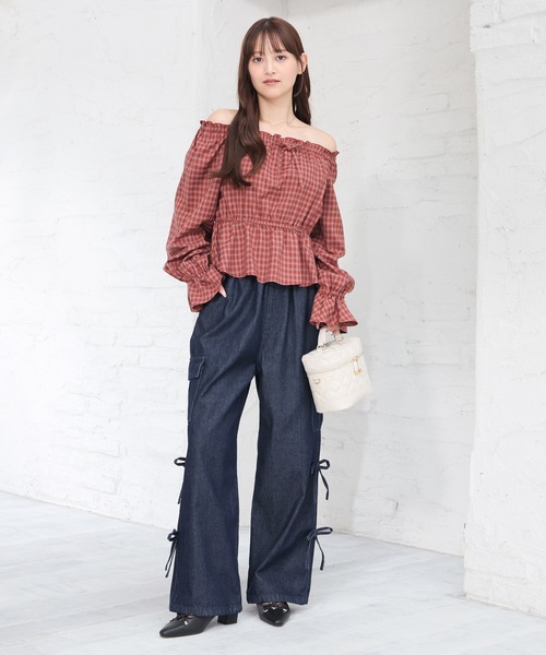Honeys(ハニーズ)の「リボン付カーゴパンツ(デニムパンツ・レディース・ライトインディゴブルー/グレー/ワンウォッシュ・3L/S/L/SS/LL/M)」の20枚目の写真