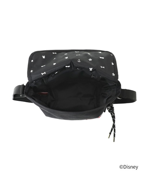 Manhattan Portage(マンハッタンポーテージ)の「NYLON MESSENGER BAG(XS)BACK POCKET W/ DIVIDER MAGNET / MICKEY / 26(メッセンジャーバッグ・レディース・ブラック・X-SMALL)」の6枚目の写真