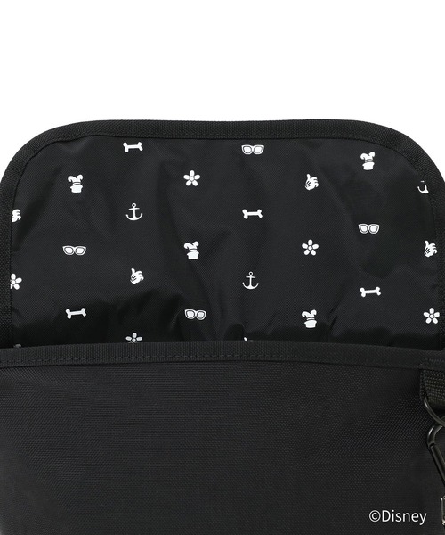 Manhattan Portage(マンハッタンポーテージ)の「NYLON MESSENGER BAG(XS)BACK POCKET W/ DIVIDER MAGNET / MICKEY / 26(メッセンジャーバッグ・レディース・ブラック・X-SMALL)」の11枚目の写真