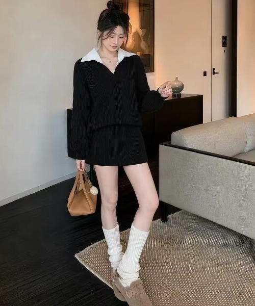 Teem Store（チームストア）の「ケーブル編み スキッパーVネックルーズニット＋ミニスカート セットアップ（ニット/セーター・レディース・ベージュ/ブラック・M）」の3枚目の写真