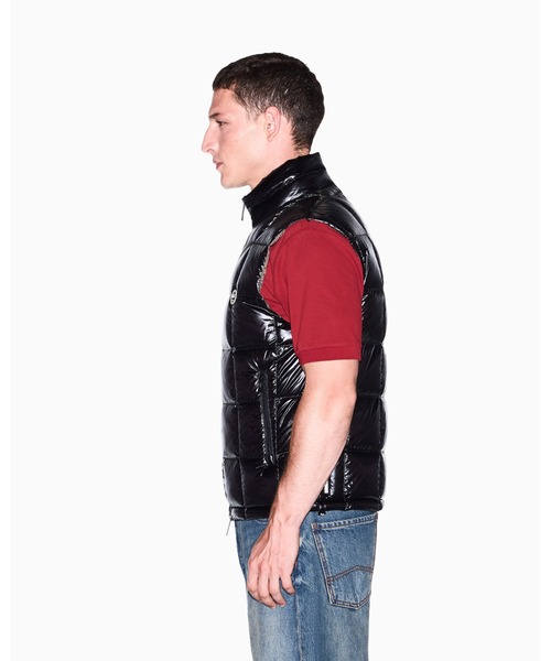 ARMANI EXCHANGE（アルマーニエクスチェンジ）の「【A|X アルマーニ エクスチェンジ】グロッシー ダウンベスト（ダウンベスト・メンズ・バーガンディー/ブラック・X-SMALL/X-LARGE/SMALL/MEDIUM/LARGE）」の10枚目の写真