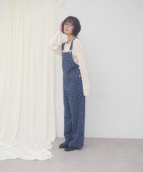 DISCOAT(ディスコート)の「【umm.】リボンポケット花柄サロペット(サロペット/オーバーオール・レディース・アイボリー/ネイビー・FREE)」の13枚目の写真