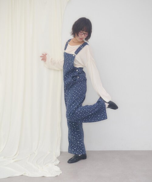 DISCOAT(ディスコート)の「【umm.】リボンポケット花柄サロペット(サロペット/オーバーオール・レディース・アイボリー/ネイビー・FREE)」の19枚目の写真