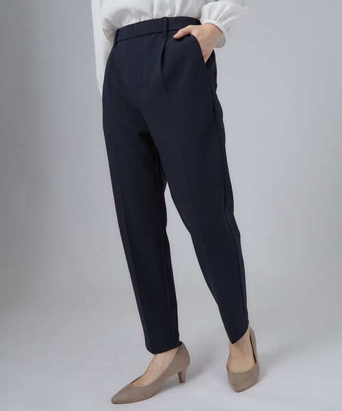 SHOO・LA・RUE(シューラルー)の「【セレモニー/通勤/S-3L】カットジョーゼットテーパードパンツ(その他パンツ・レディース・ネイビー/ナチュラル/ブラック・01/02/03/04/05)」の3枚目の写真