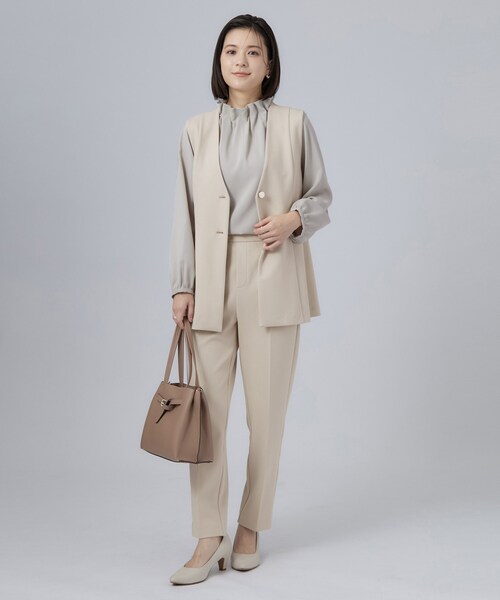SHOO・LA・RUE(シューラルー)の「【セレモニー/通勤/S-3L】カットジョーゼットテーパードパンツ(その他パンツ・レディース・ネイビー/ナチュラル/ブラック・01/02/03/04/05)」の15枚目の写真