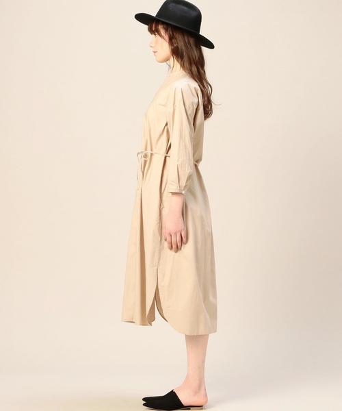 BEAUTY&YOUTH UNITED ARROWS(ビューティーアンドユースユナイテッドアローズ)の「BY タイプライターバンドカラーシャツ8分袖ワンピース◆(ワンピース・レディース・ブラック/ベージュ・FREE)」の4枚目の写真