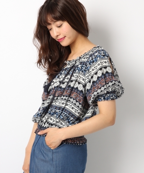 Heather(ヘザー)の「カタアキヨウリュウブラウス 722682(シャツ/ブラウス・レディース・オフホワイト/ブルー系その他/ピンク系その他・FREE)」の3枚目の写真