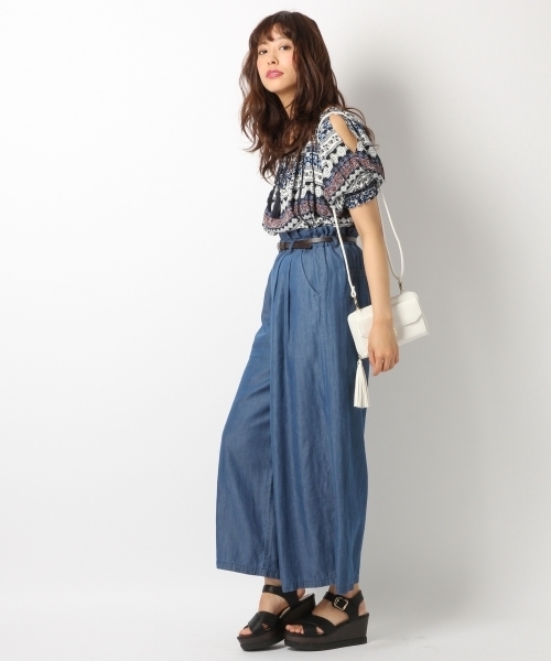 Heather(ヘザー)の「カタアキヨウリュウブラウス 722682(シャツ/ブラウス・レディース・オフホワイト/ブルー系その他/ピンク系その他・FREE)」の4枚目の写真