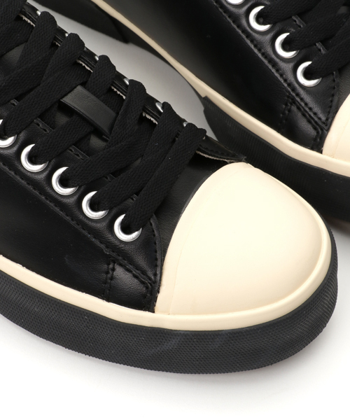 NANO universe(ナノユニバース)の「NU 7ホールスニーカー(スニーカー・メンズ・ホワイト/ブラック・41/42/44/43)」の7枚目の写真