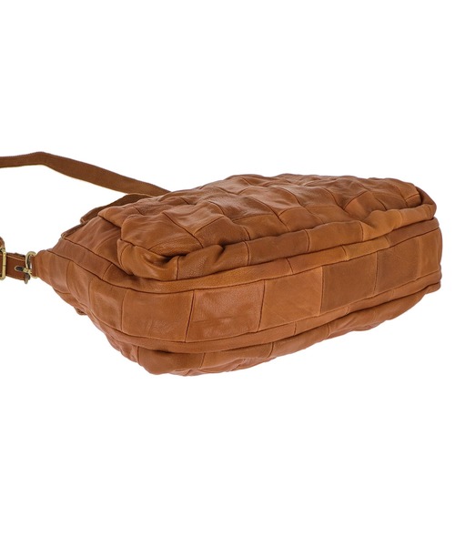 Le cheval aile（シュヴァルエレ）の「Le cheval aile rapiecage シュバル エレ ラピエサージュ  2WAYトートバッグ（ショルダーバッグ・レディース・ブラック/チョコ/キャメル・FREE）」の15枚目の写真