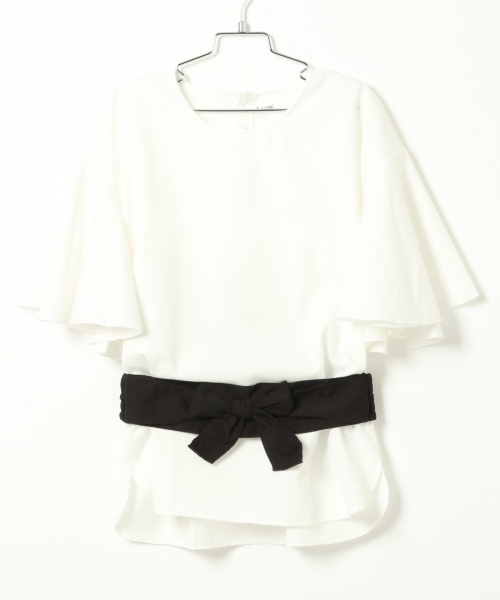 GLOBAL WORK(グローバルワーク)の「【ジュニア】ベルトツキフレアソデプルオーバー/761690(シャツ/ブラウス・キッズ・イエロー/レッド/ホワイト・MEDIUM/LARGE)」の2枚目の写真