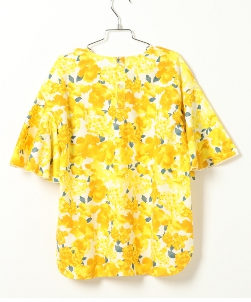 GLOBAL WORK(グローバルワーク)の「【ジュニア】ベルトツキフレアソデプルオーバー/761690(シャツ/ブラウス・キッズ・イエロー/レッド/ホワイト・MEDIUM/LARGE)」の16枚目の写真