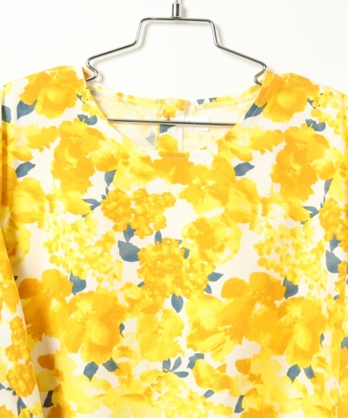 GLOBAL WORK(グローバルワーク)の「【ジュニア】ベルトツキフレアソデプルオーバー/761690(シャツ/ブラウス・キッズ・イエロー/レッド/ホワイト・MEDIUM/LARGE)」の17枚目の写真